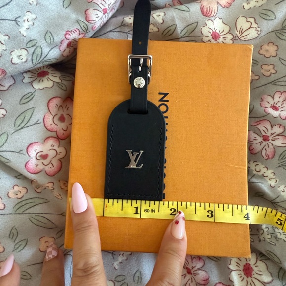 Authentic Louis Vuitton Luggage Tag - Picture 5 of 7